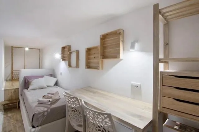 Suite Como Lake 5 Stelle - Lago, Montagna, Ospedale Gravedona 0*,